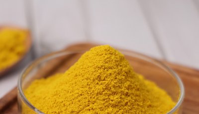 How to tell if turmeric is synthetic?